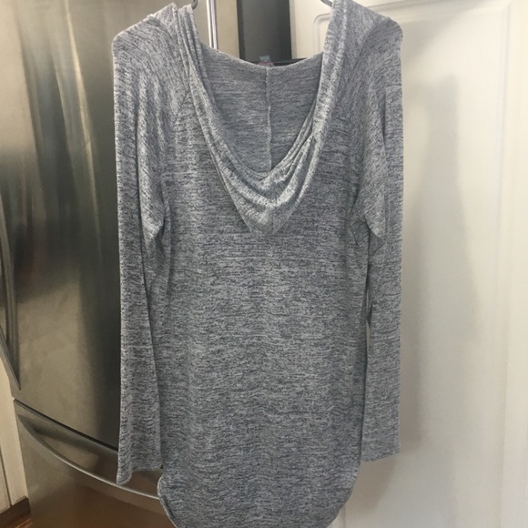 HOODED LOVE MATERNITY SWEATER😍❤️ - Picture 3 of 4